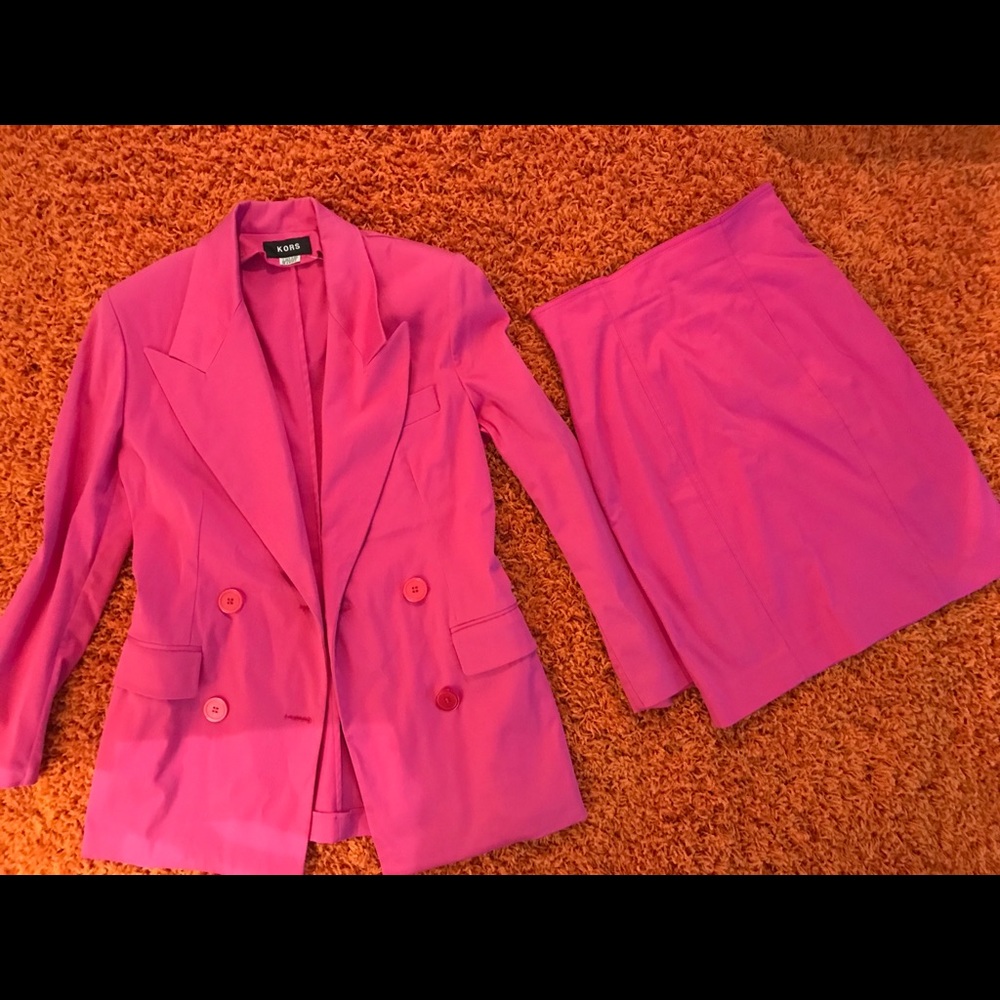 Selling vintage 2 piece Michael Kors suit set!